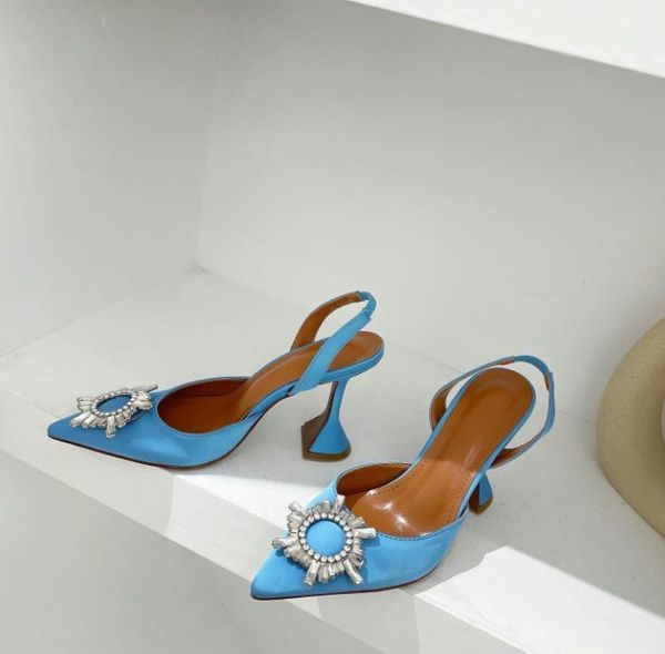 dress shoes sunflower rhinestone pointed high heels female 2021 fairy style stiletto toe sandals design sense, Black
dress shoes sunflower rhinestone pointed high heels female 2021 fairy style stiletto toe sandals design sense, Black
