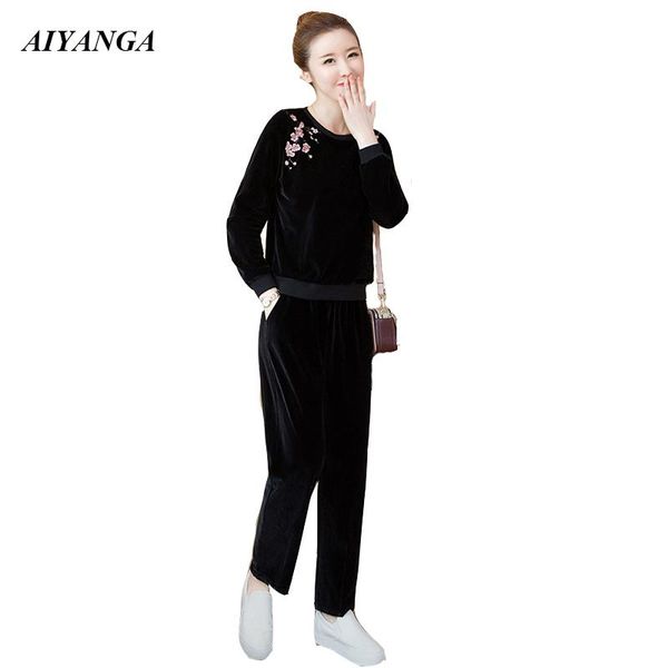 women's two piece pants l 5xl velvet women sets 2021 autumn winter hoodies and 2 pieces embroidery flower plus size sportsuit solid bla, White
women's two piece pants l 5xl velvet women sets 2021 autumn winter hoodies and 2 pieces embroidery flower plus size sportsuit solid bla, White