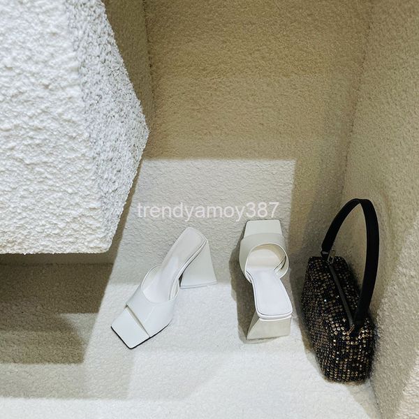 slippers fashion wear sandals outside women's thick heels triangular high summer stars with the trend of fashion, Black
slippers fashion wear sandals outside women's thick heels triangular high summer stars with the trend of fashion, Black