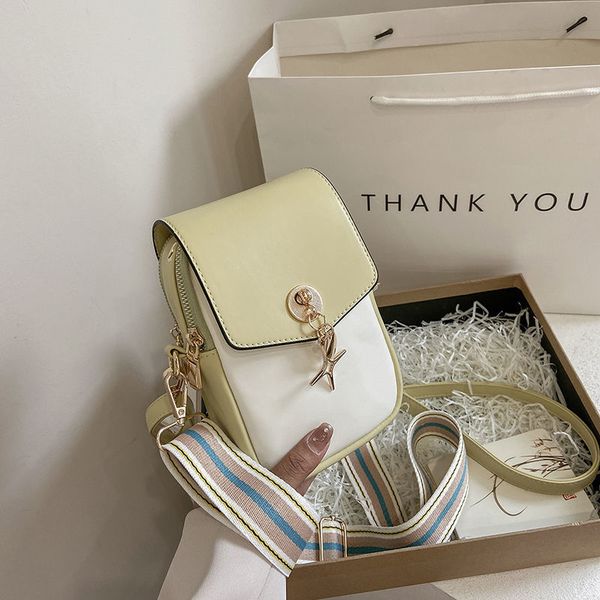 daily bag2021 summer suit mobile phone bag womens mini small bag vertical broadband walking phone holder coin purse day back small bag
daily bag2021 summer suit mobile phone bag womens mini small bag vertical broadband walking phone holder coin purse day back small bag