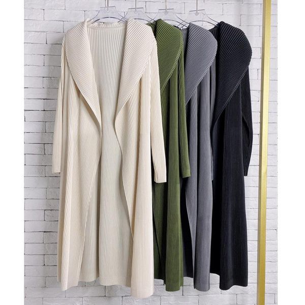women's trench coats 2021 autumn thick windbreaker miyak fold fashionable large size loose solid color slimming lapel mid-length coat, Tan;black
women's trench coats 2021 autumn thick windbreaker miyak fold fashionable large size loose solid color slimming lapel mid-length coat, Tan;black