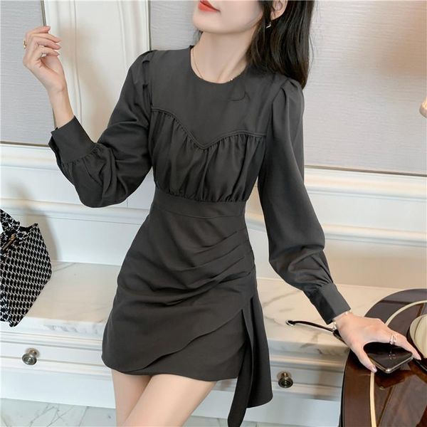 casual dresses actual shooting of 2021 spring irregular black small dress, feminine, slim, waist closed and bottomed, Black;gray
casual dresses actual shooting of 2021 spring irregular black small dress, feminine, slim, waist closed and bottomed, Black;gray