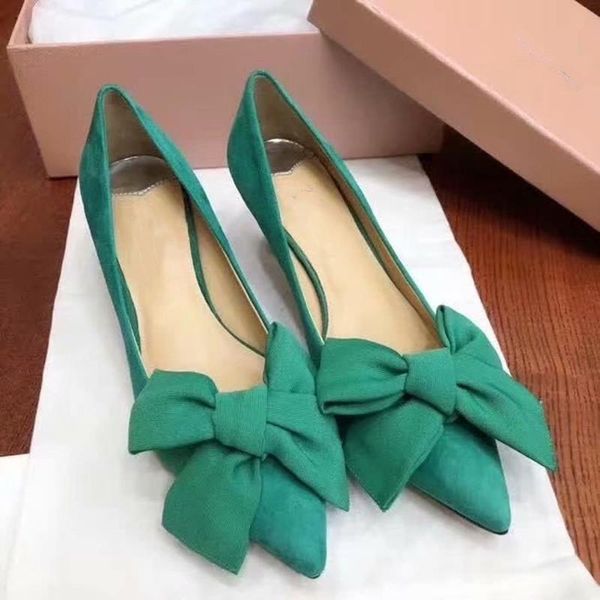 dress shoes 2022 spring sweet satin bow mid-heel single women's wineglass with sheepskin pointed toe shallow tone, Black
dress shoes 2022 spring sweet satin bow mid-heel single women's wineglass with sheepskin pointed toe shallow tone, Black