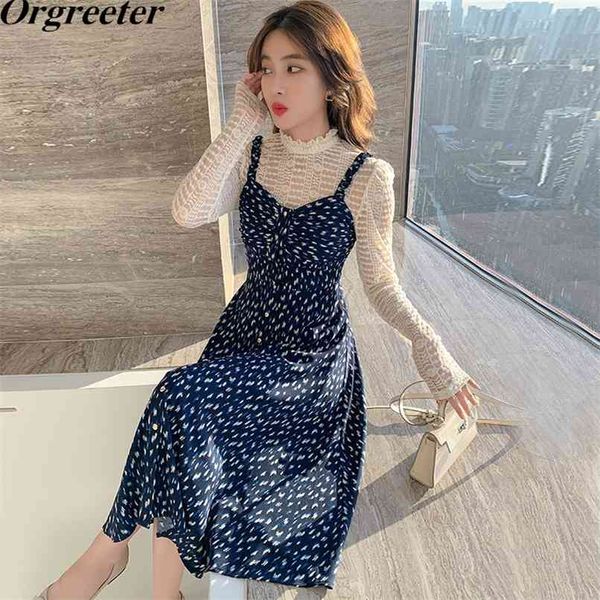 retro fashion dress suits spring all-match stand collar lace shirt and floral printed suspender female 210602, White
retro fashion dress suits spring all-match stand collar lace shirt and floral printed suspender female 210602, White