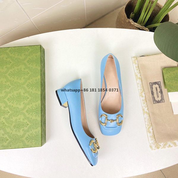 2021ss fashion luxury designer women girls heels shoes pump patent leather womens red bridal wedding casual flats with box are us34-40, Red;white
2021ss fashion luxury designer women girls heels shoes pump patent leather womens red bridal wedding casual flats with box are us34-40, Red;white