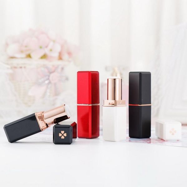 storage bottles & jars 50pcs four-leaf clover lipstick tubes empty lipgloss 12.1mm squre tube diy packing material wholesell
storage bottles & jars 50pcs four-leaf clover lipstick tubes empty lipgloss 12.1mm squre tube diy packing material wholesell