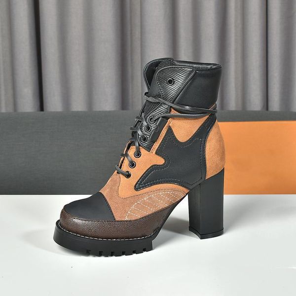 genuine leather platform woman shoes desert boots women high heel lace up heels large size ankle, Black
genuine leather platform woman shoes desert boots women high heel lace up heels large size ankle, Black