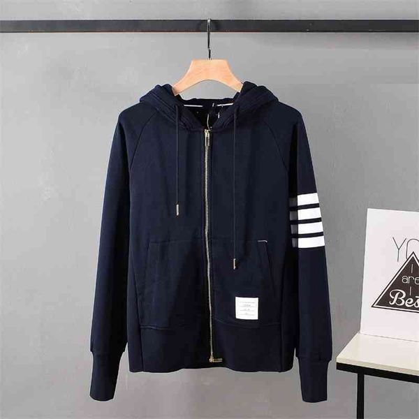 fall 21 new tb tom brown four bar classic knitted terry zipper hooded sweater jacket for men and women1, Black
fall 21 new tb tom brown four bar classic knitted terry zipper hooded sweater jacket for men and women1, Black