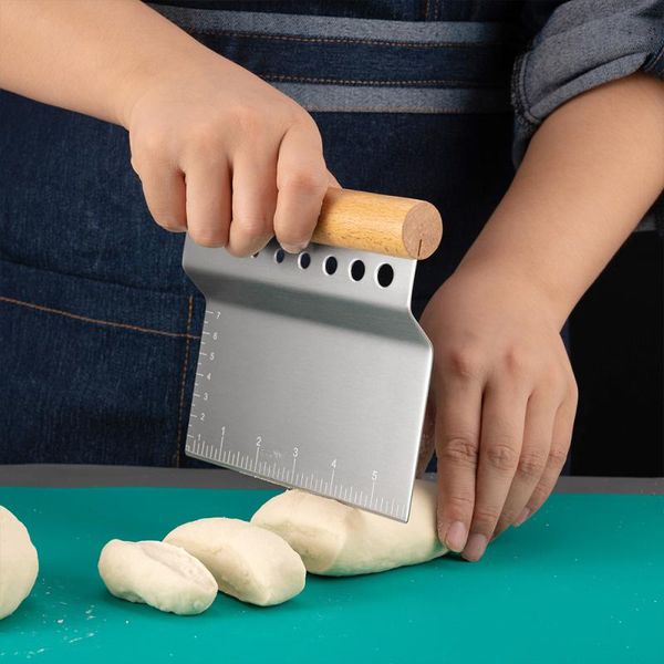 stainless steel flour cutter pasty scraper cream cake cutting dough with measuring scale kitchen cooking gadgets baking & pastry tools
stainless steel flour cutter pasty scraper cream cake cutting dough with measuring scale kitchen cooking gadgets baking & pastry tools