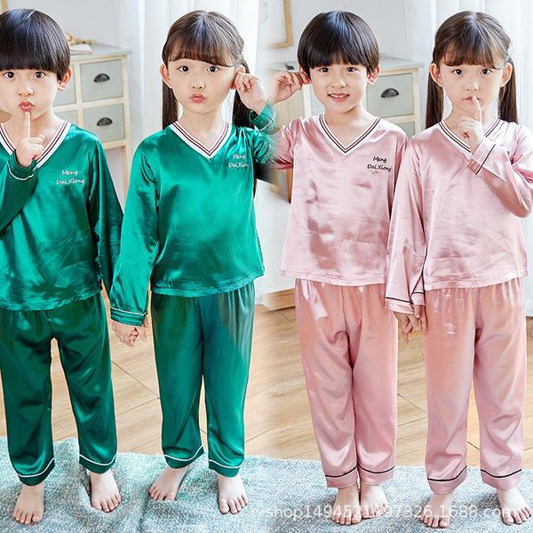 children sleepwear boy girl thin air conditioning suit ice silk kids casual home clothes long sleeve children's pajamas set 2021, Blue;red
children sleepwear boy girl thin air conditioning suit ice silk kids casual home clothes long sleeve children's pajamas set 2021, Blue;red