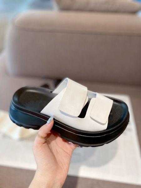 spring summer slippers the beach shoes fashion flat heel sandals word cool beautiful casual ladies, Black
spring summer slippers the beach shoes fashion flat heel sandals word cool beautiful casual ladies, Black