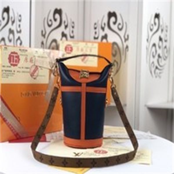 clutches brand designer luxury cxb8 m52276 silk body screen woman handbags iconic bags bag handles shoulder bags totes cross evening
clutches brand designer luxury cxb8 m52276 silk body screen woman handbags iconic bags bag handles shoulder bags totes cross evening