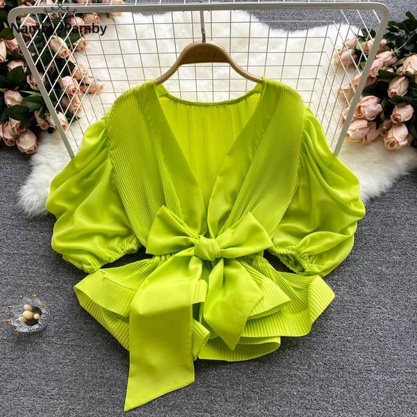women's blouses & shirts summer blouse female three-dimensional lotus leaf pendulum blusa bandage waist short chiffon shirt dk546, White
women's blouses & shirts summer blouse female three-dimensional lotus leaf pendulum blusa bandage waist short chiffon shirt dk546, White