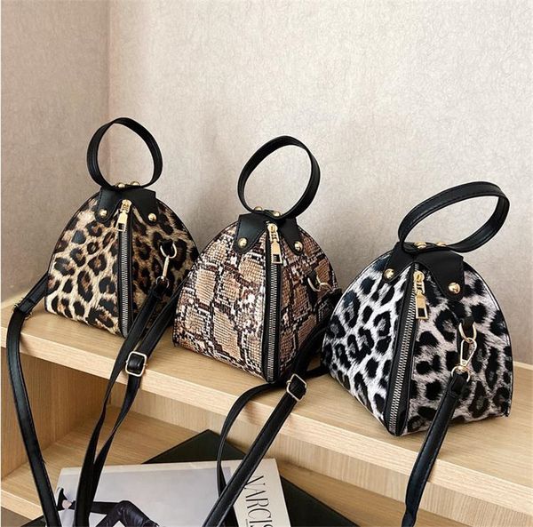 2021 new woman bag handmade fashion zongzi bag leopard print mini bag diagonally portable versatileby air, Black;white