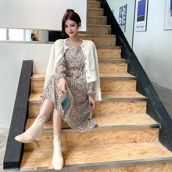 casual dresses autumn dress women spring 2022 french style vintage cute long sleeve patchwork floral print black sweater, Black;gray
casual dresses autumn dress women spring 2022 french style vintage cute long sleeve patchwork floral print black sweater, Black;gray