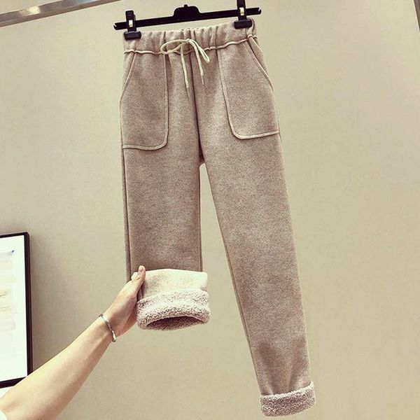 women's pants & capris 2021 women winter woolen casual loose high waist trousers female fashion korean harem corduroy sweatpants z201, Black;white
women's pants & capris 2021 women winter woolen casual loose high waist trousers female fashion korean harem corduroy sweatpants z201, Black;white