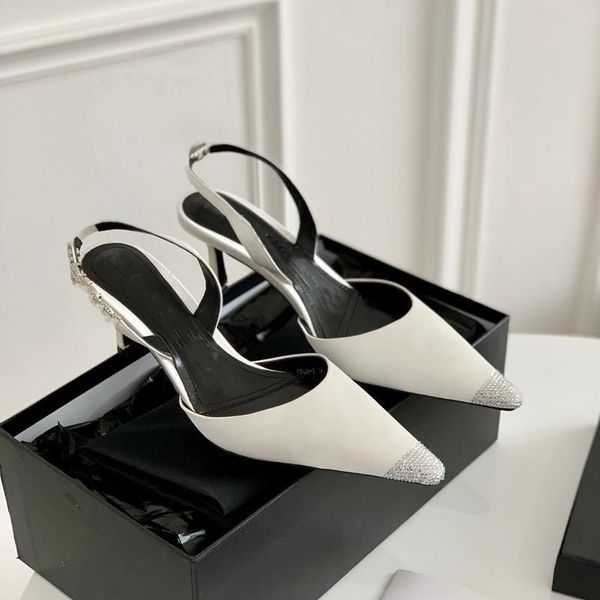 dress shoes 2021 pointed toe kitten heels genuine silk sandals woman letters fashion designer sandal, Black
dress shoes 2021 pointed toe kitten heels genuine silk sandals woman letters fashion designer sandal, Black