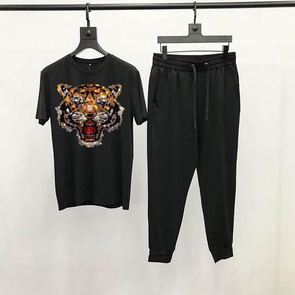 men's tracksuits pattern t-shirt fashion youth sets tracksuit trend short sleeve summer sports head drilling, Gray
men's tracksuits pattern t-shirt fashion youth sets tracksuit trend short sleeve summer sports head drilling, Gray
