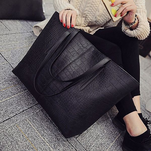 bag 2021 new crocodile pattern big women's fashion shoulder simple hand 
bag 2021 new crocodile pattern big women's fashion shoulder simple hand