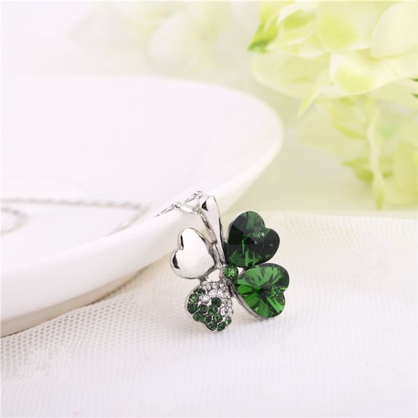 korean version of simple women's jewelry full diamond clover crystal love clavicle chain clover necklace, Black
korean version of simple women's jewelry full diamond clover crystal love clavicle chain clover necklace, Black