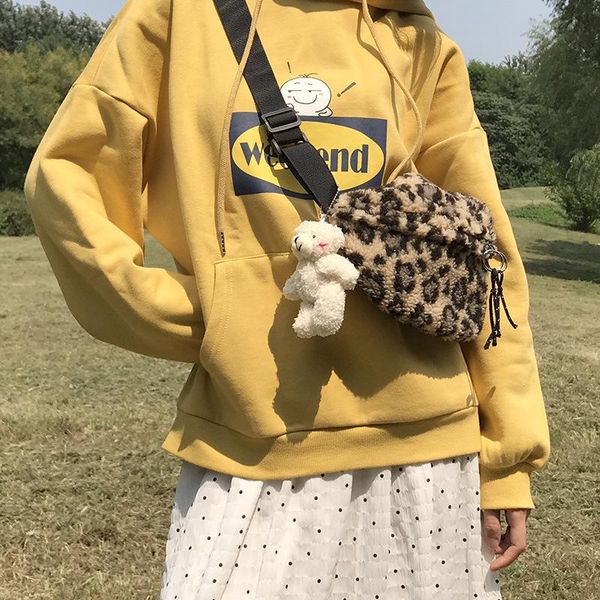 waist bags send pendant women's 2021 belt bag retro leopard plush chest fashion japanese and korean style chic shoulder messenger
waist bags send pendant women's 2021 belt bag retro leopard plush chest fashion japanese and korean style chic shoulder messenger