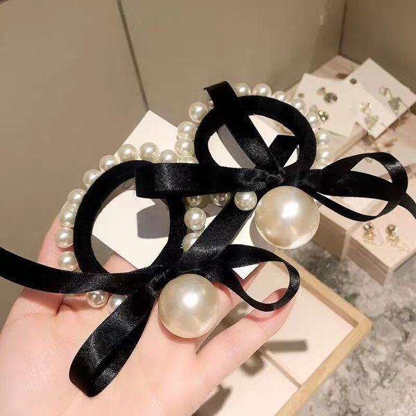 black bowknot pearl hair circle ribbon rope thick elastic net red sweet fashion headband
black bowknot pearl hair circle ribbon rope thick elastic net red sweet fashion headband