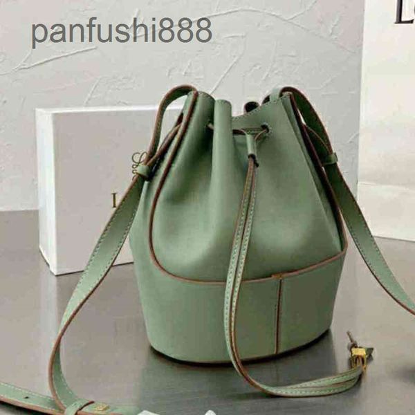 brand h handbags 0v0t calfskin bags luxury 2022 loew drawstring large designers capacity bucket bag leather contrast color one shoulder port
brand h handbags 0v0t calfskin bags luxury 2022 loew drawstring large designers capacity bucket bag leather contrast color one shoulder port
