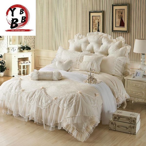 bedding sets 2021 luxury white flowers quilt duvet cover bed skirt king cotton wedding gift 4pcs princess bedclothes
bedding sets 2021 luxury white flowers quilt duvet cover bed skirt king cotton wedding gift 4pcs princess bedclothes
