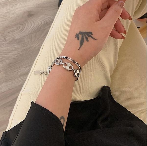 fashion spliced pig nose chain bracelet can adjust the wrist size link bracelets, Black
fashion spliced pig nose chain bracelet can adjust the wrist size link bracelets, Black