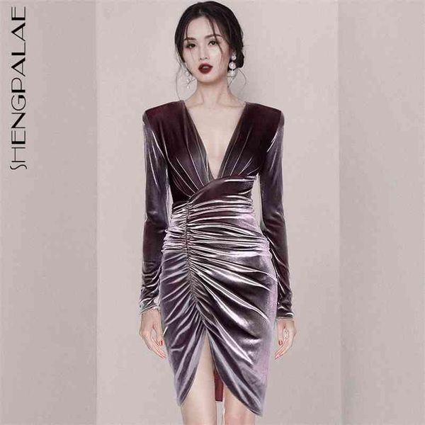 shengpllae temperament party dress women's spring deep v-neck slim fit fold long sleeve velvet above knee dresses 5b943 210427, Black;gray
shengpllae temperament party dress women's spring deep v-neck slim fit fold long sleeve velvet above knee dresses 5b943 210427, Black;gray