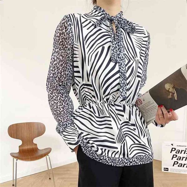 spring and autumn women's casual printed bow-knot decorated shirt 210430, White
spring and autumn women's casual printed bow-knot decorated shirt 210430, White