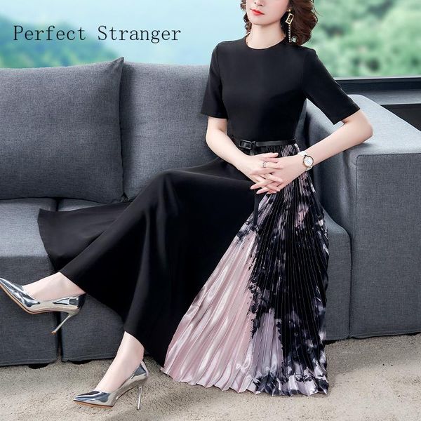 casual dresses 2021 summer arrival elegant o collar short sleeve printed women chiffon long dress, Black;gray
casual dresses 2021 summer arrival elegant o collar short sleeve printed women chiffon long dress, Black;gray