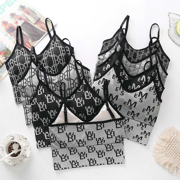 fashion brand seamless letter breast wrapped beauty back comfortable and breathable sports underwear vest type no steel ring bra for, Black;white
fashion brand seamless letter breast wrapped beauty back comfortable and breathable sports underwear vest type no steel ring bra for, Black;white