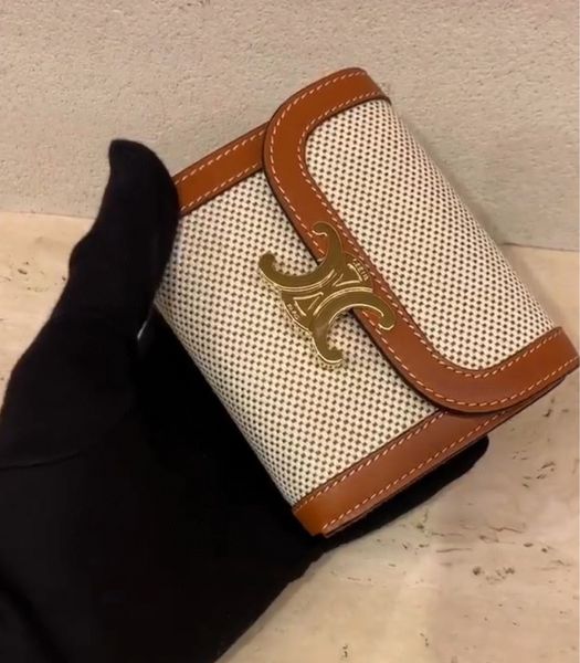 70% off design handbag 21 new triumphal arch lady's three fold card bag butterfly lock zero wallet short money clip f5er, Red;black
70% off design handbag 21 new triumphal arch lady's three fold card bag butterfly lock zero wallet short money clip f5er, Red;black