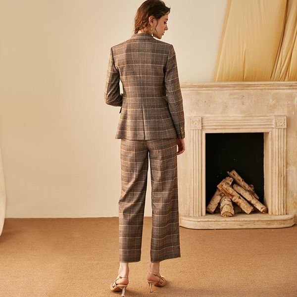 suit female autumn and winter style plaid jacket straight pants professional two-piece women's two piece, White
suit female autumn and winter style plaid jacket straight pants professional two-piece women's two piece, White