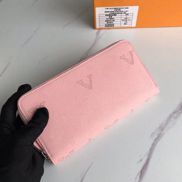 designer wallets purses double v wallet women long wallets fold card holder passport holder folded purse p pouch with dust bag and box, Red;black
designer wallets purses double v wallet women long wallets fold card holder passport holder folded purse p pouch with dust bag and box, Red;black
