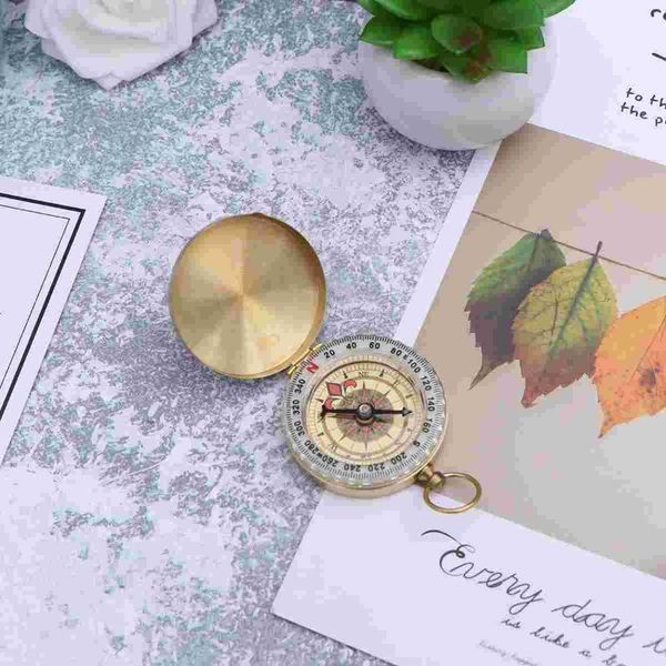 outdoor gadgets pure pocket watch style vintage designed clamshell compass(golden)
outdoor gadgets pure pocket watch style vintage designed clamshell compass(golden)