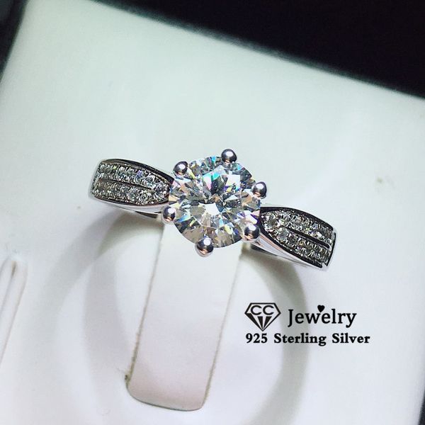 rings for women s925 silver round 6 1ct cubic zirconia engagement ring bridal wedding fine jewelry bijoux femme 1577, Golden;silver
rings for women s925 silver round 6 1ct cubic zirconia engagement ring bridal wedding fine jewelry bijoux femme 1577, Golden;silver