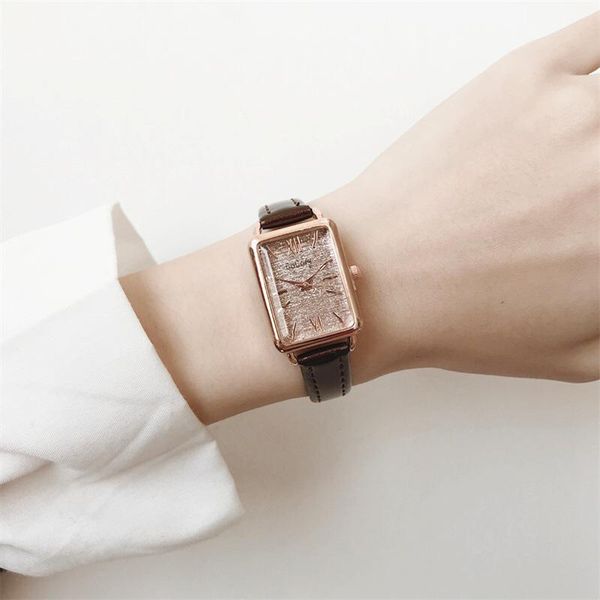 wristwatches 2021 watch female quartz watches ins style light luxury design retro simple fashion trend rectangle for girls gift, Slivery;brown
wristwatches 2021 watch female quartz watches ins style light luxury design retro simple fashion trend rectangle for girls gift, Slivery;brown