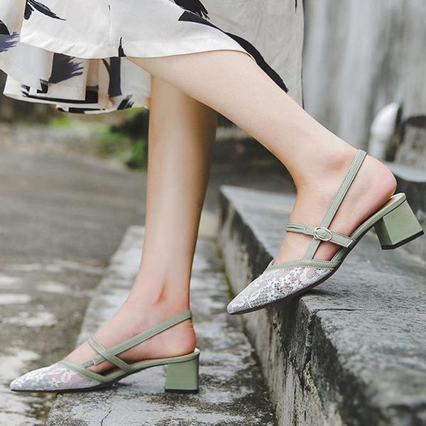 sandals women shoes summer 2021 breathable mesh back hollow pump female word buckle large size, Black
sandals women shoes summer 2021 breathable mesh back hollow pump female word buckle large size, Black