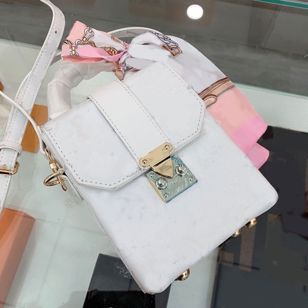 fashion small hangbags box purse cross body mobile phone bag classic lock removable shoulder strap old flower hand bags 17*14cm, Red;black
fashion small hangbags box purse cross body mobile phone bag classic lock removable shoulder strap old flower hand bags 17*14cm, Red;black
