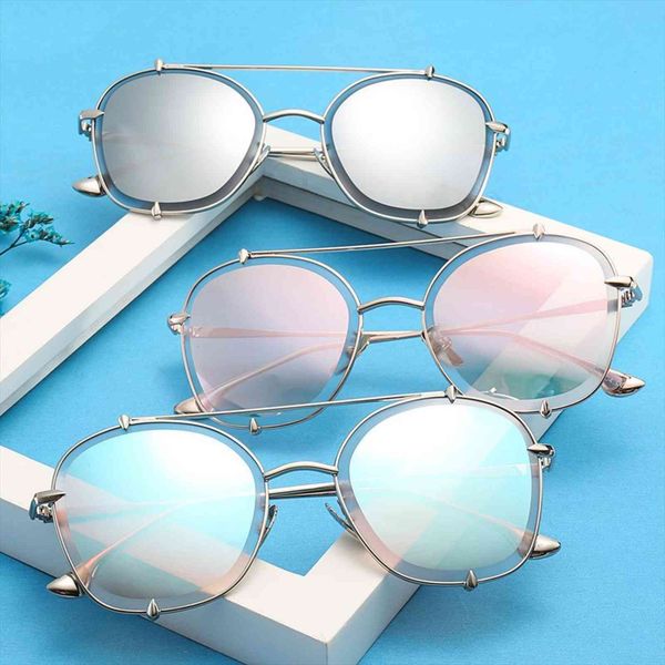 style rivet round sunglasses women fashion retro glasses vintage metal frame mirror blue shades g17032, White;black
style rivet round sunglasses women fashion retro glasses vintage metal frame mirror blue shades g17032, White;black