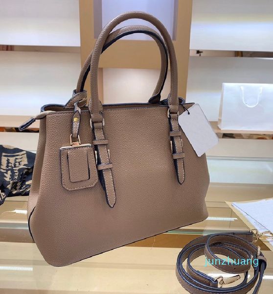 designer- fashion handbag totes lady built-in compartment shoulder bag fashionable with lychee pattern bags
designer- fashion handbag totes lady built-in compartment shoulder bag fashionable with lychee pattern bags