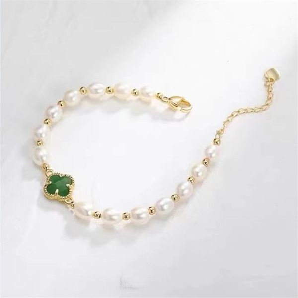 natural freshwater pearl bracelet clover pearl bracelet lady's friend temperament hand jewelry live broadcast goods, Black
natural freshwater pearl bracelet clover pearl bracelet lady's friend temperament hand jewelry live broadcast goods, Black