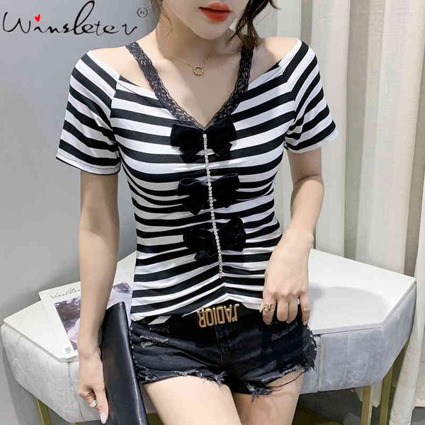 women's t-shirt summer european style cotton fashion v-neck patchwork lace diamonds bowknot shiny women tees 2021 t13618, White
women's t-shirt summer european style cotton fashion v-neck patchwork lace diamonds bowknot shiny women tees 2021 t13618, White