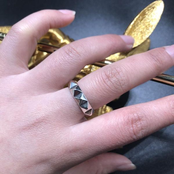 925 sterling silver punk design ring jewelry finger rings promotion gift new arrival women men never fade, Golden;silver
925 sterling silver punk design ring jewelry finger rings promotion gift new arrival women men never fade, Golden;silver