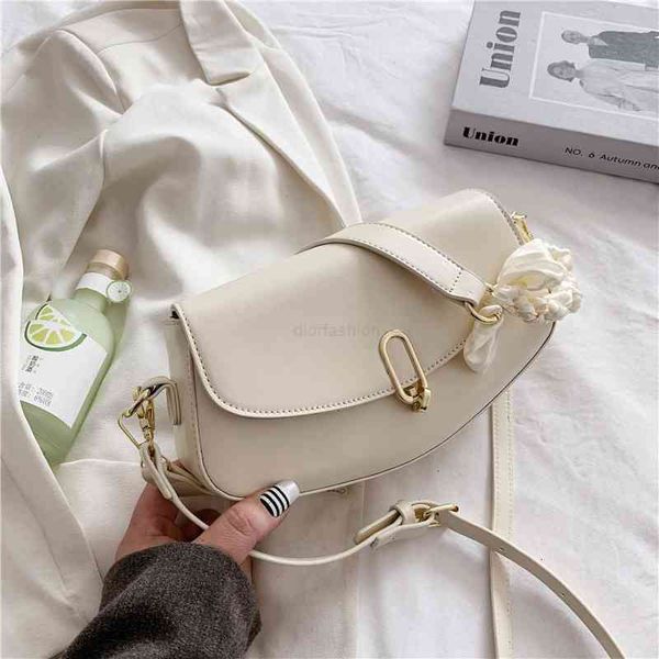 this year's popular bag female 2021 summer fashion texture design one shoulder small square foreign style messenger, Black;red
this year's popular bag female 2021 summer fashion texture design one shoulder small square foreign style messenger, Black;red