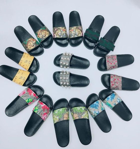 woman/man sandals quality stylish slipper fashion classics men women flat shoes slide eu:35-45 with box, Black
woman/man sandals quality stylish slipper fashion classics men women flat shoes slide eu:35-45 with box, Black