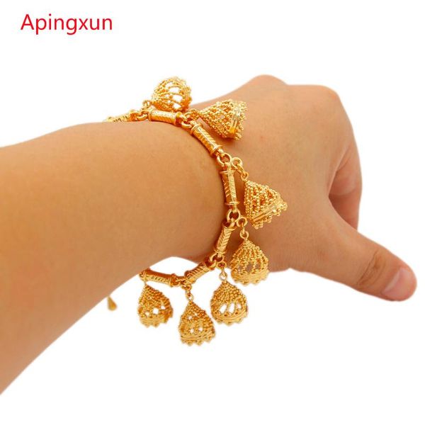 charm bracelets apingxun design bell barcelet gold color hat shape multiple pendant bracelet for women party jewelry gifts, Golden;silver
charm bracelets apingxun design bell barcelet gold color hat shape multiple pendant bracelet for women party jewelry gifts, Golden;silver
