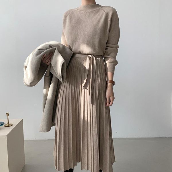 casual dresses jsxdhk chic fashion autumn winter thick warm sweater elegant women o neck knitted lace up belt female pleated midi dress, Black;gray
casual dresses jsxdhk chic fashion autumn winter thick warm sweater elegant women o neck knitted lace up belt female pleated midi dress, Black;gray
